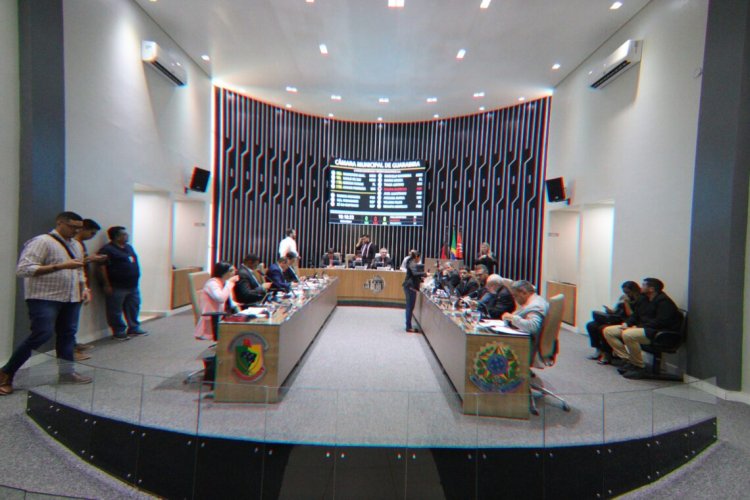 Câmara de Guarabira realiza 13ª Sessão Ordinária e aprova 23 requerimentos para melhorias no município