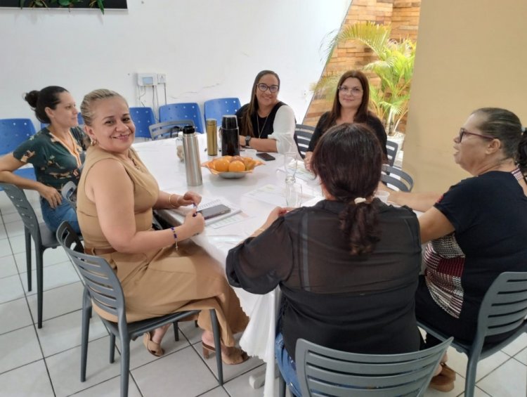 Secretaria da Mulher e Diversidade Humana realiza reunião para debater ações da pasta e realização de cursos